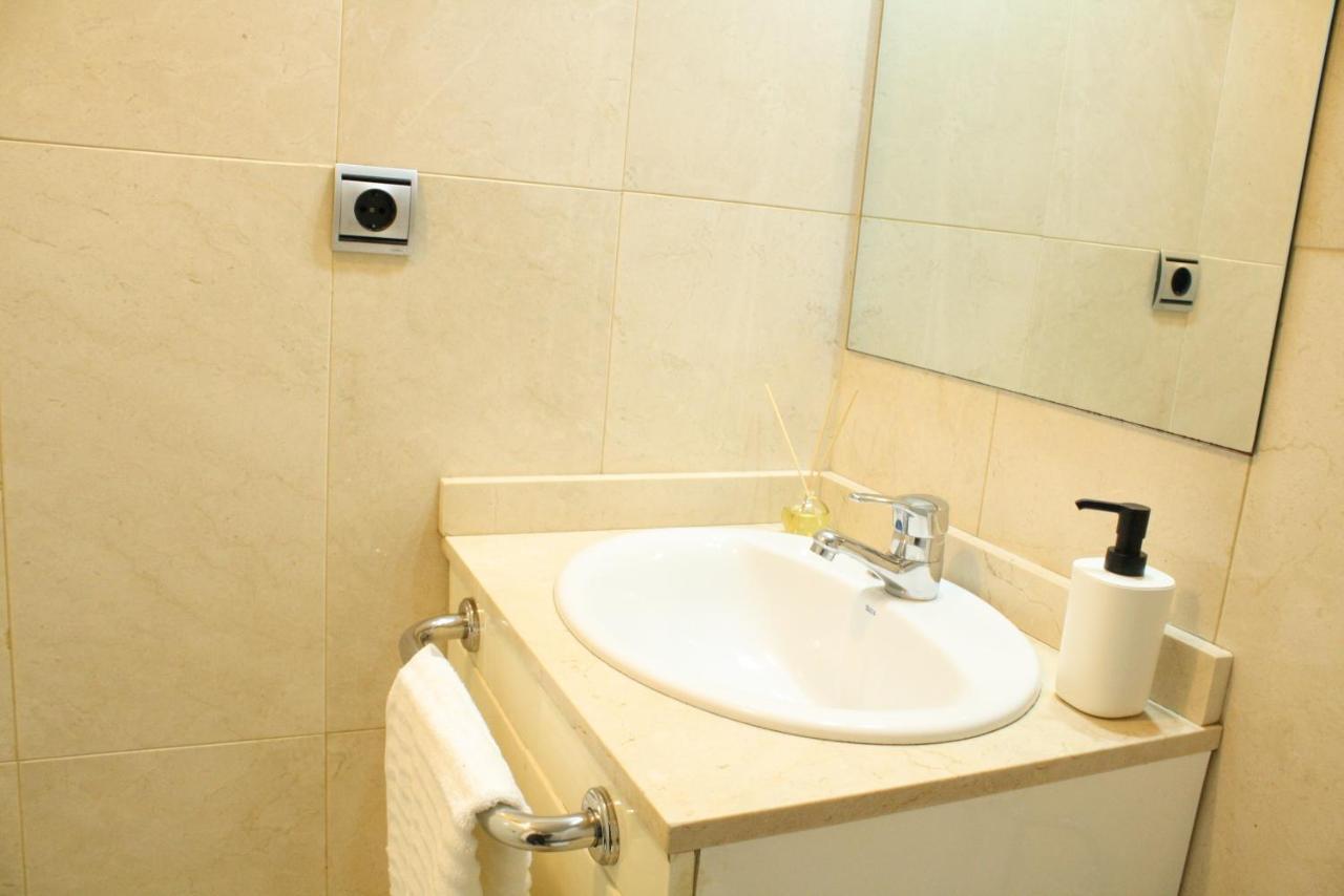 Apartamento Pato Playa Benalmadena Con Piscinas Y Garaje Exterior foto